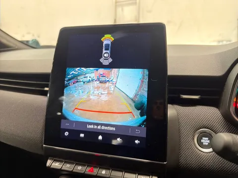 WN74HGP Renault Clio 1.6 E-TECH full hybrid 145 Esprit Alpine 5dr Auto Thumbnail #17