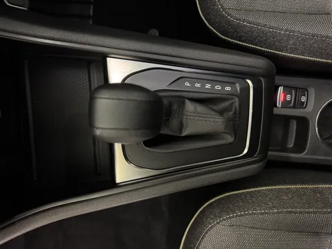 DN25WFC Renault Captur 1.6 E-Tech Full Hybrid 145 Techno 5dr Auto Thumbnail #15