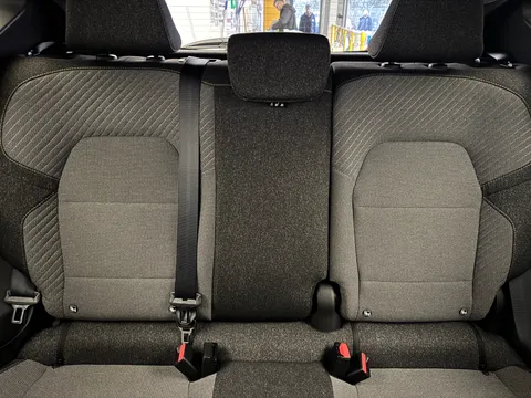 DN25WFC Renault Captur 1.6 E-Tech Full Hybrid 145 Techno 5dr Auto Thumbnail #16