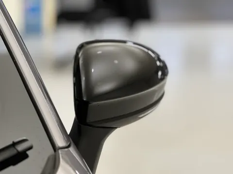 DN25WFC Renault Captur 1.6 E-Tech Full Hybrid 145 Techno 5dr Auto Thumbnail #29