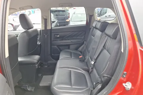 SP18TXO Mitsubishi Outlander 2.0 PHEV 4h 5dr Auto Thumbnail #10