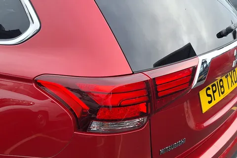 SP18TXO Mitsubishi Outlander 2.0 PHEV 4h 5dr Auto Thumbnail #17