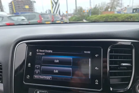 SP18TXO Mitsubishi Outlander 2.0 PHEV 4h 5dr Auto Thumbnail #39