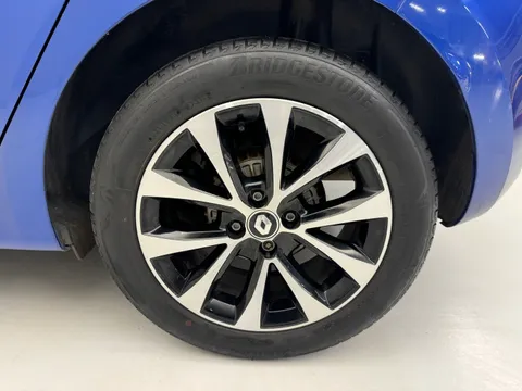 SB71HAE Renault Clio 1.0 TCe 90 Iconic 5dr Thumbnail #17