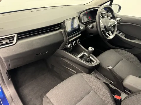 SB71HAE Renault Clio 1.0 TCe 90 Iconic 5dr Thumbnail #22