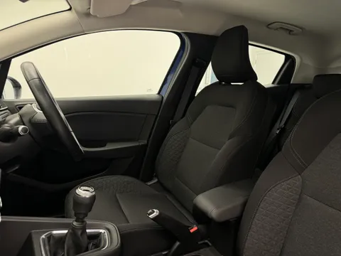 SB71HAE Renault Clio 1.0 TCe 90 Iconic 5dr Thumbnail #25