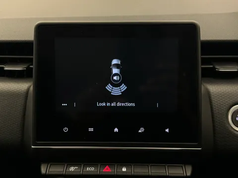 SB71HAE Renault Clio 1.0 TCe 90 Iconic 5dr Thumbnail #29