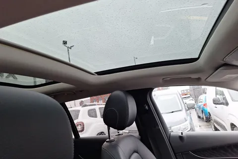 RX66UWT Mercedes-Benz GLC GLC 220d 4Matic Sport Premium 5dr 9G-Tronic Thumbnail #28