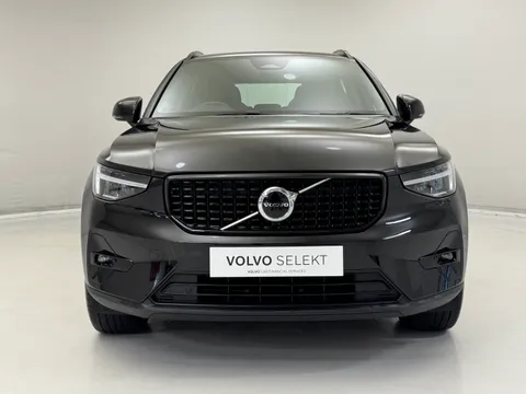 SD25YDX Volvo XC40 2.0 B3P Plus Dark 5dr Auto Thumbnail #2