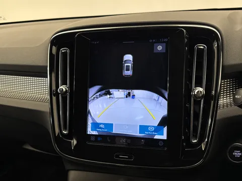 SD25YDX Volvo XC40 2.0 B3P Plus Dark 5dr Auto Thumbnail #33