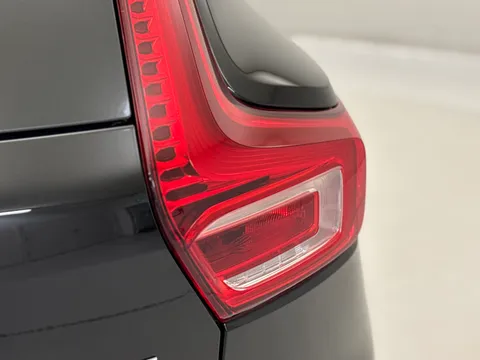 SD25YDX Volvo XC40 2.0 B3P Plus Dark 5dr Auto Thumbnail #41