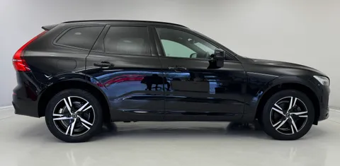 YL71KWK Volvo XC60 2.0 B4D R DESIGN 5dr AWD Geartronic Thumbnail #5