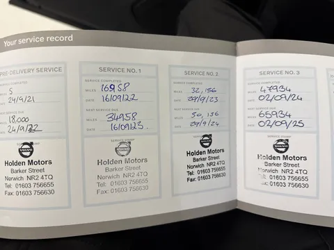 YL71KWK Volvo XC60 2.0 B4D R DESIGN 5dr AWD Geartronic Thumbnail #27