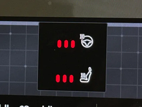 YL71KWK Volvo XC60 2.0 B4D R DESIGN 5dr AWD Geartronic Thumbnail #36