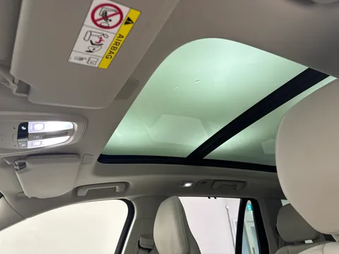 OW25DFV Volvo XC90 2.0 T8 PHEV Ultra Dark 5dr AWD Geartronic Thumbnail #20