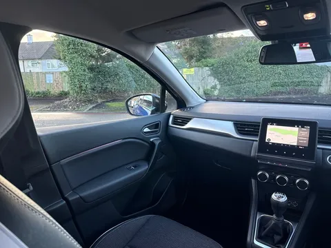 MM72CHY Renault Captur 1.0 TCE 90 Techno 5dr Thumbnail #20