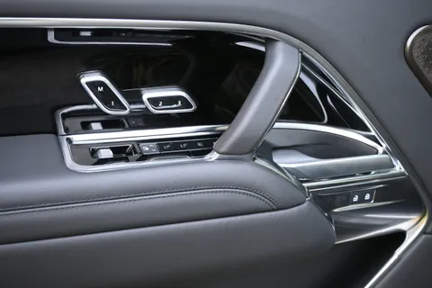 YP24RGY Land Rover Range Rover 3.0 D350 Autobiography LWB 4dr Auto [7 Seat] Thumbnail #27