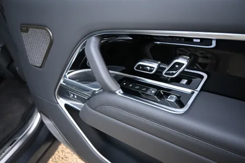 YP24RGY Land Rover Range Rover 3.0 D350 Autobiography LWB 4dr Auto [7 Seat] Thumbnail #35