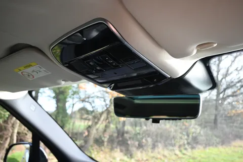 YP24RGY Land Rover Range Rover 3.0 D350 Autobiography LWB 4dr Auto [7 Seat] Thumbnail #50