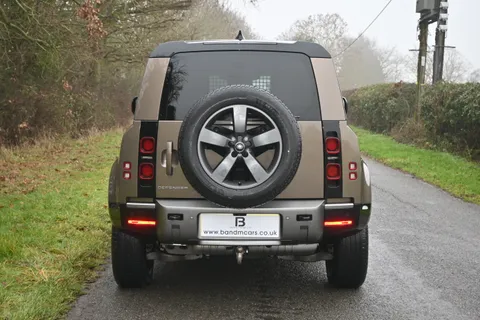VX25TWE Land Rover Defender 3.0 D250 Hard Top X-Dynamic HSE Auto [3 Seat] Thumbnail #8