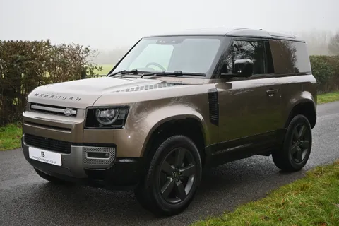 VX25TWE Land Rover Defender 3.0 D250 Hard Top X-Dynamic HSE Auto [3 Seat] Thumbnail #18