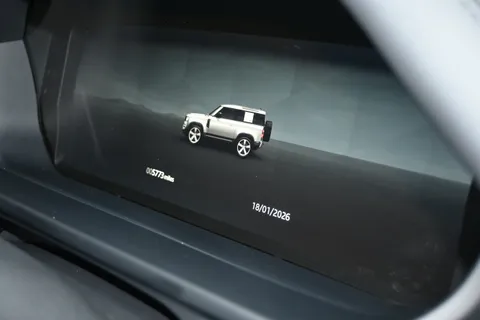 VX25TWE Land Rover Defender 3.0 D250 Hard Top X-Dynamic HSE Auto [3 Seat] Thumbnail #29