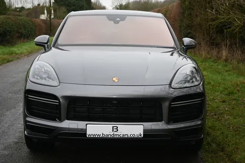VN69ZFS Porsche Cayenne Turbo 5dr Tiptronic S [5 Seat] Thumbnail #2