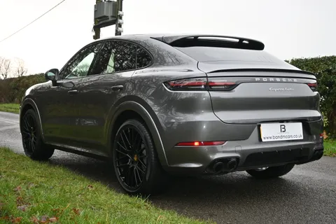 VN69ZFS Porsche Cayenne Turbo 5dr Tiptronic S [5 Seat] Thumbnail #9