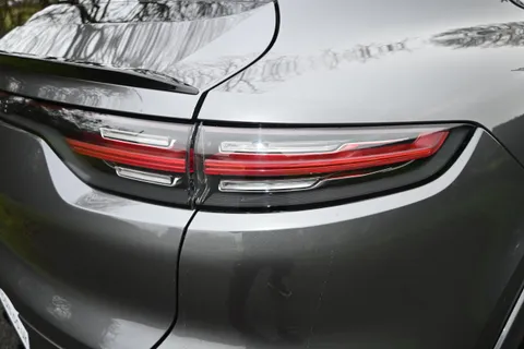 VN69ZFS Porsche Cayenne Turbo 5dr Tiptronic S [5 Seat] Thumbnail #13