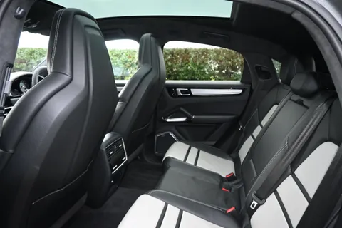 VN69ZFS Porsche Cayenne Turbo 5dr Tiptronic S [5 Seat] Thumbnail #27