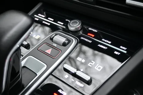 VN69ZFS Porsche Cayenne Turbo 5dr Tiptronic S [5 Seat] Thumbnail #44