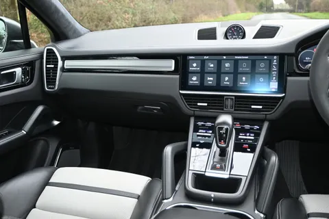 VN69ZFS Porsche Cayenne Turbo 5dr Tiptronic S [5 Seat] Thumbnail #49