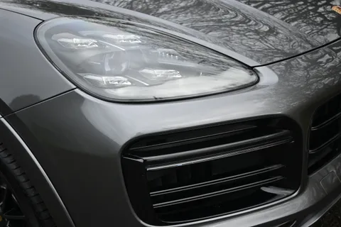 VN69ZFS Porsche Cayenne Turbo 5dr Tiptronic S [5 Seat] Thumbnail #18