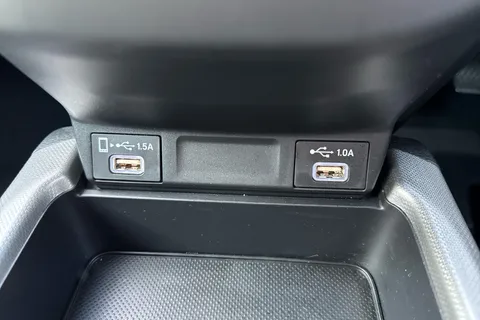 DE22VHV Honda CR-V 2.0 i-MMD Hybrid SR 5dr eCVT Thumbnail #34