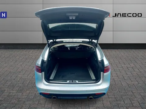 WJ19AVU Jaguar Xf 2.0i Portfolio 5dr Auto Thumbnail #9