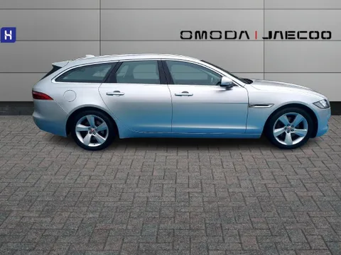WJ19AVU Jaguar Xf 2.0i Portfolio 5dr Auto Thumbnail #10