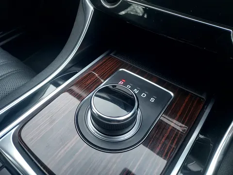 WJ19AVU Jaguar Xf 2.0i Portfolio 5dr Auto Thumbnail #17