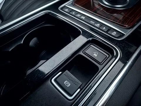 WJ19AVU Jaguar Xf 2.0i Portfolio 5dr Auto Thumbnail #23