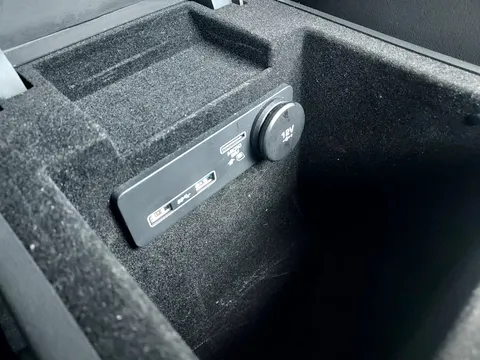 WJ19AVU Jaguar Xf 2.0i Portfolio 5dr Auto Thumbnail #27