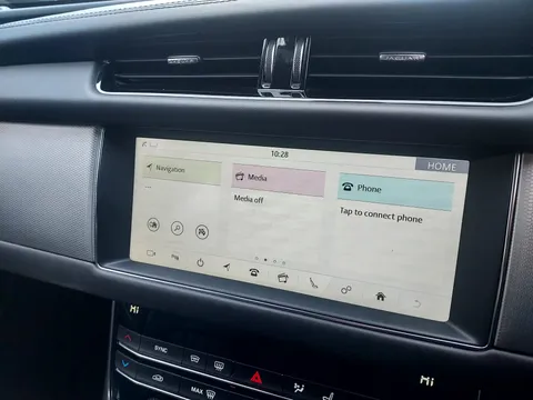 WJ19AVU Jaguar Xf 2.0i Portfolio 5dr Auto Thumbnail #30