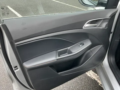 LB25OGS Mg Motor Uk Mg3 1.5 Hybrid Trophy 5dr Auto Thumbnail #47