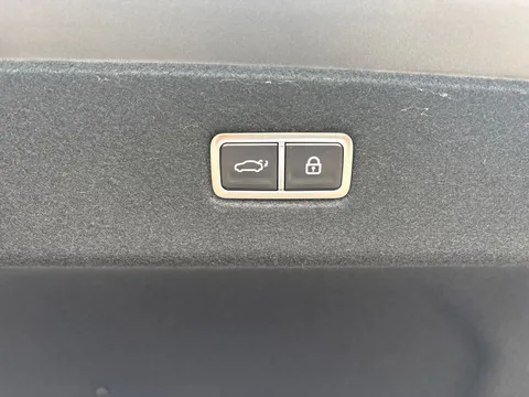 ML74OWA Hyundai Ioniq 6 239kW Ultimate 77kWh 4dr AWD Auto Thumbnail #17