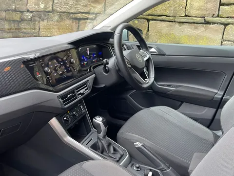 GL23KZX Volkswagen Polo 1.0 TSI Life 5dr DSG Thumbnail #23