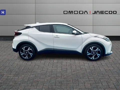 DA72KTE Toyota C-HR 1.8 Hybrid Design 5dr CVT Thumbnail #9