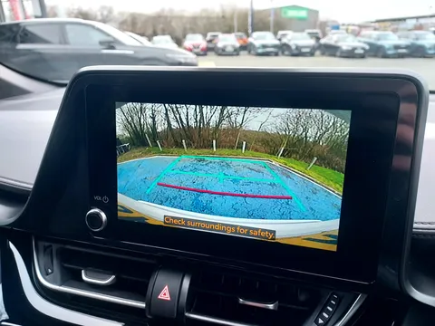 DA72KTE Toyota C-HR 1.8 Hybrid Design 5dr CVT Thumbnail #25