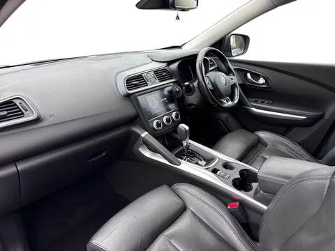YF19RHT Renault Kadjar 1.3 TCE GT Line 5dr EDC Thumbnail #4