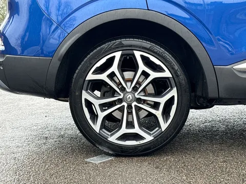 YF19RHT Renault Kadjar 1.3 TCE GT Line 5dr EDC Thumbnail #5