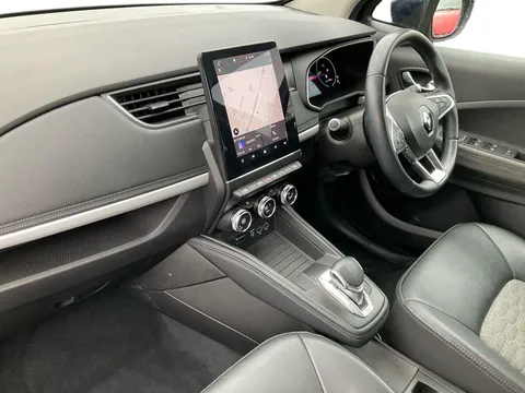 MT72LHN Renault Zoe 80kW SE R110 50kWh Rapid Charge 5dr Auto Thumbnail #5