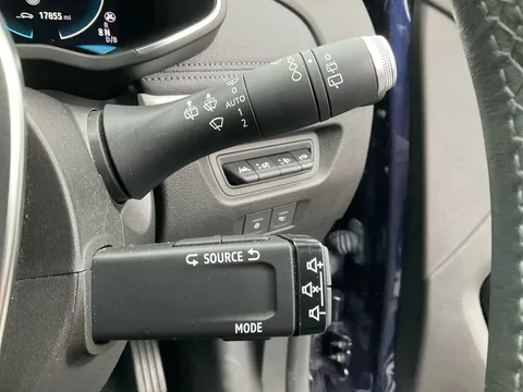 MT72LHN Renault Zoe 80kW SE R110 50kWh Rapid Charge 5dr Auto Thumbnail #26