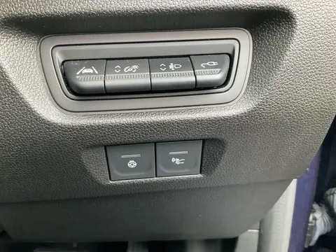 MT72LHN Renault Zoe 80kW SE R110 50kWh Rapid Charge 5dr Auto Thumbnail #27